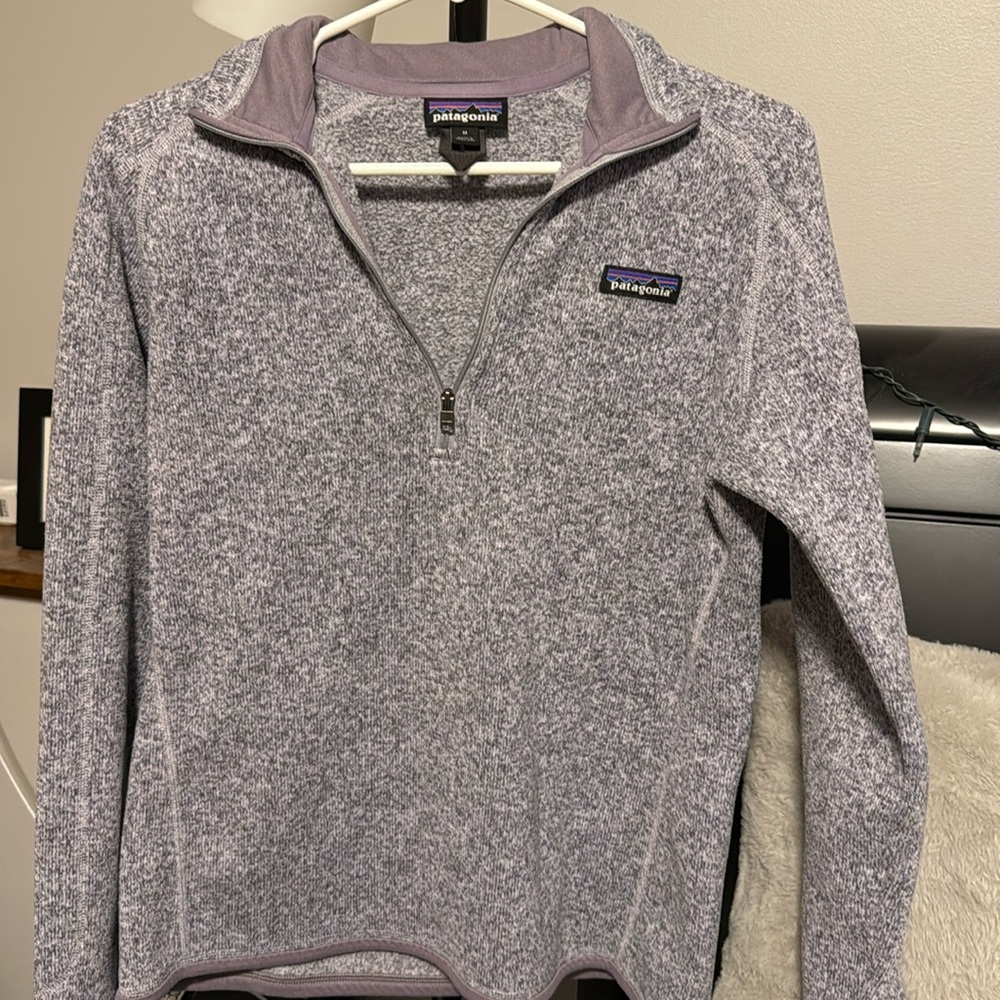 Purple Patagonia quarter zip - size Medium